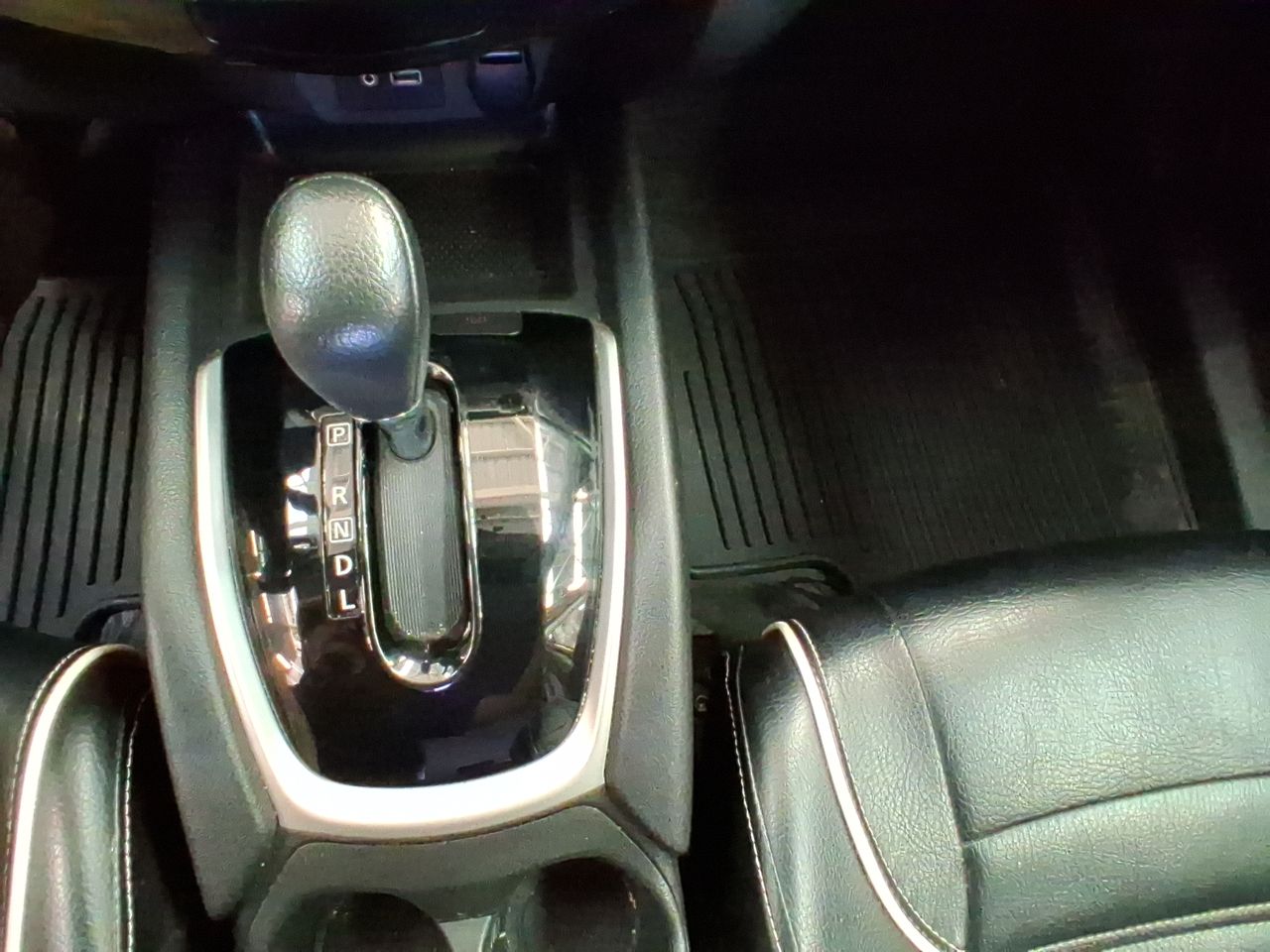 NISSAN - 22
