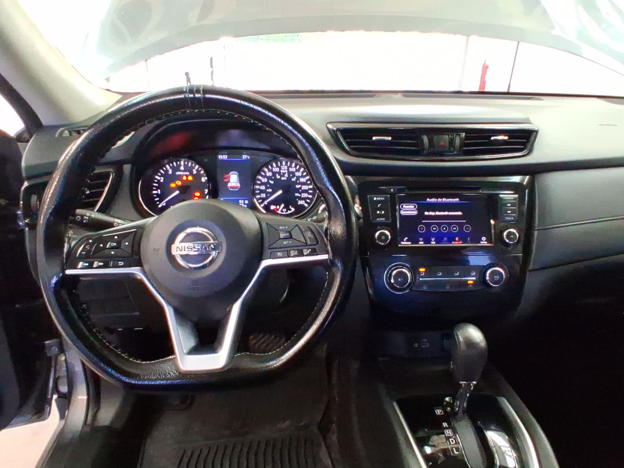 NISSAN - 23