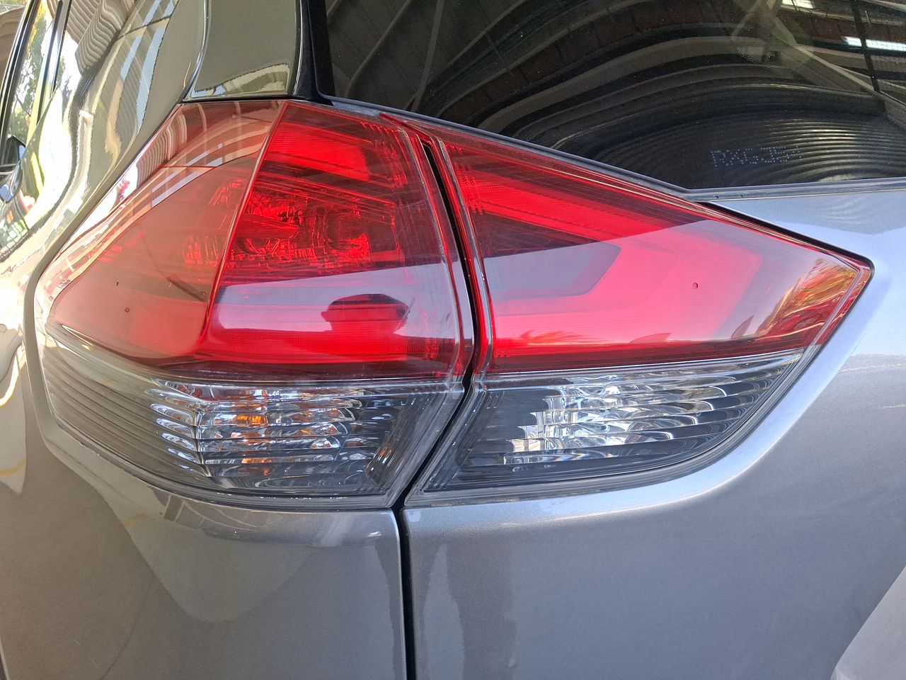 NISSAN - 12