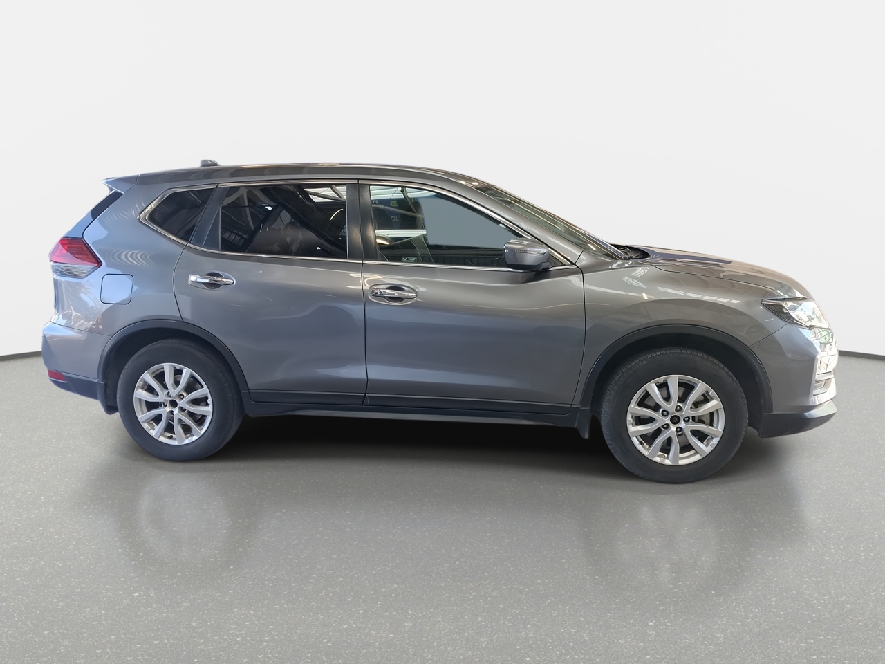Nissan X-Trail — foto 9 de 35