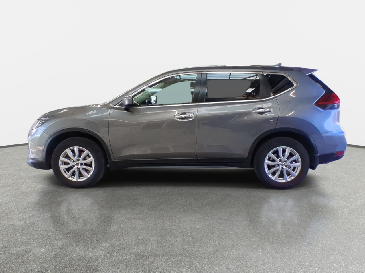 NISSAN - 4