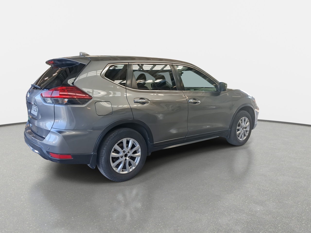 Nissan X-Trail — foto 8 de 35