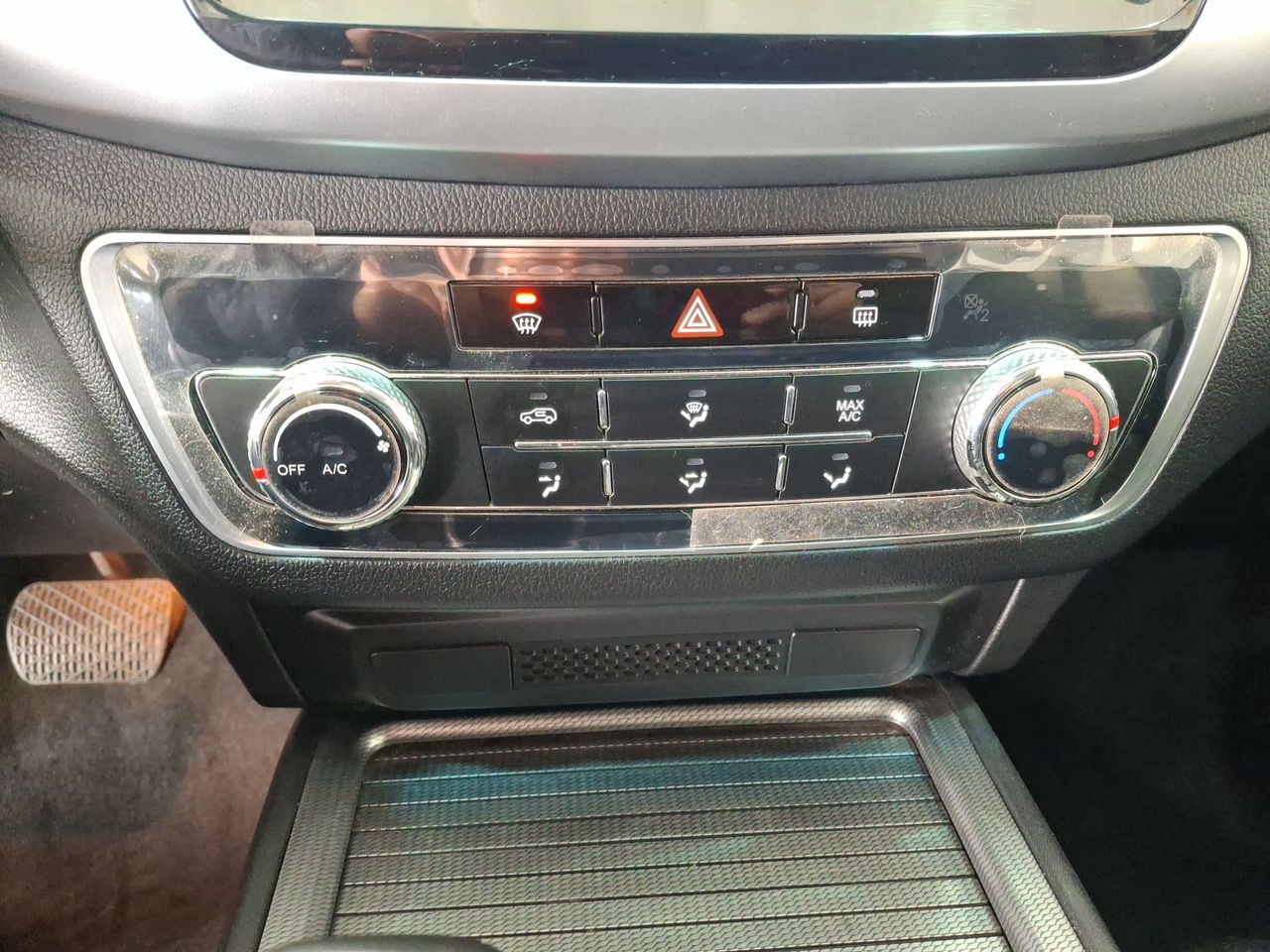 SSANGYONG - 30