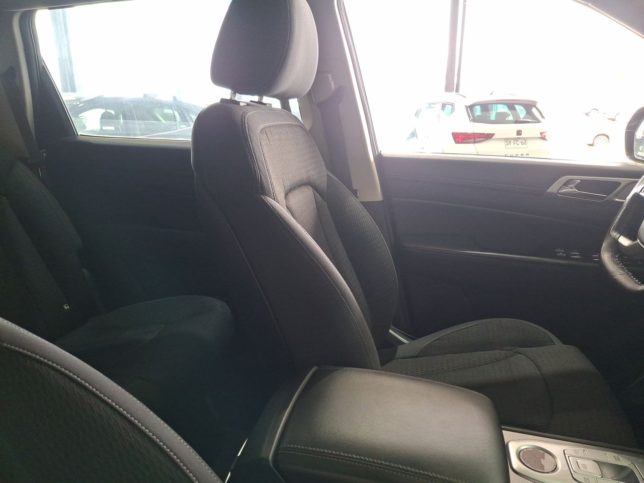 SSANGYONG - 15
