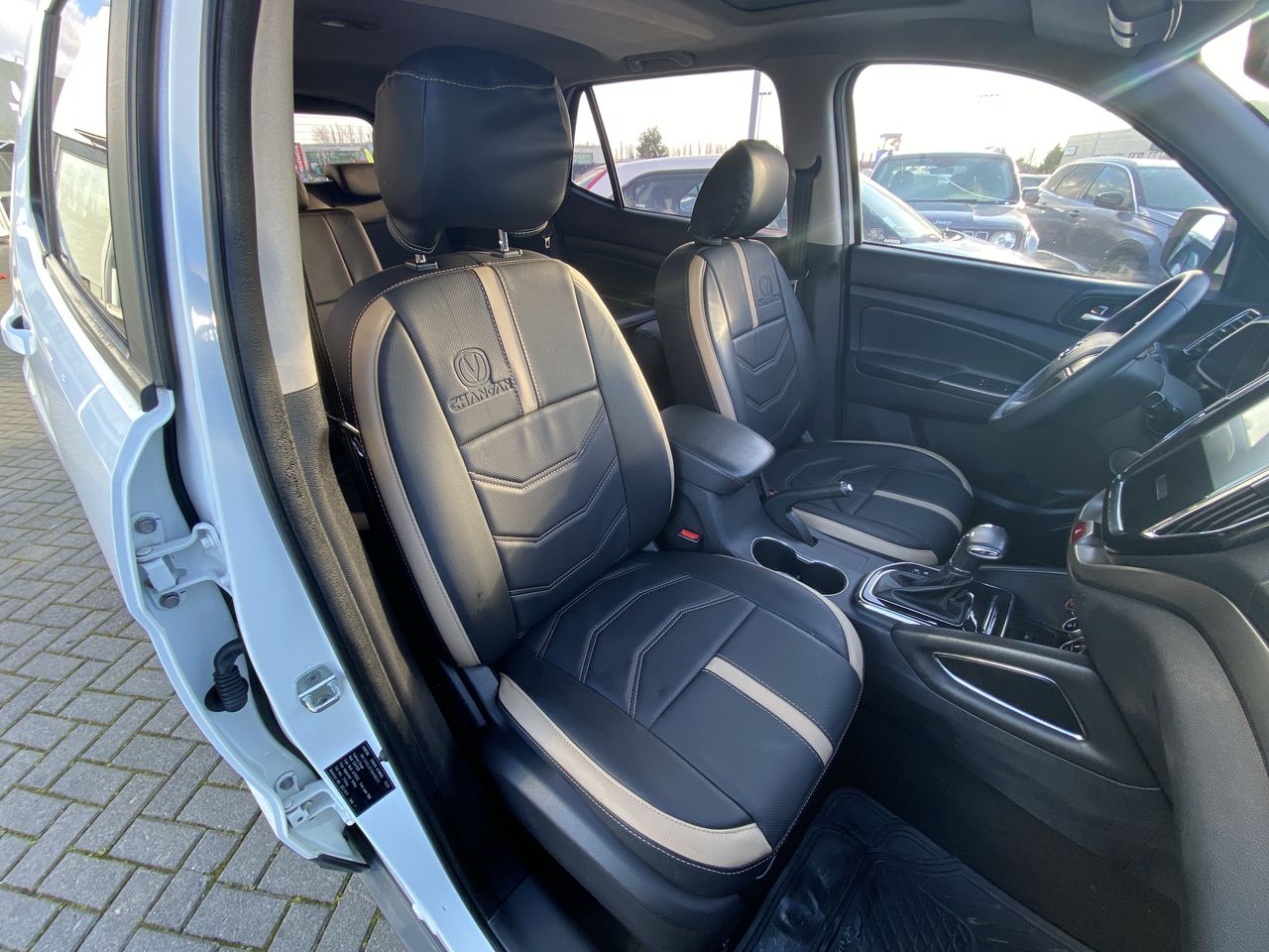 Changan Cx70 — foto 27 de 29