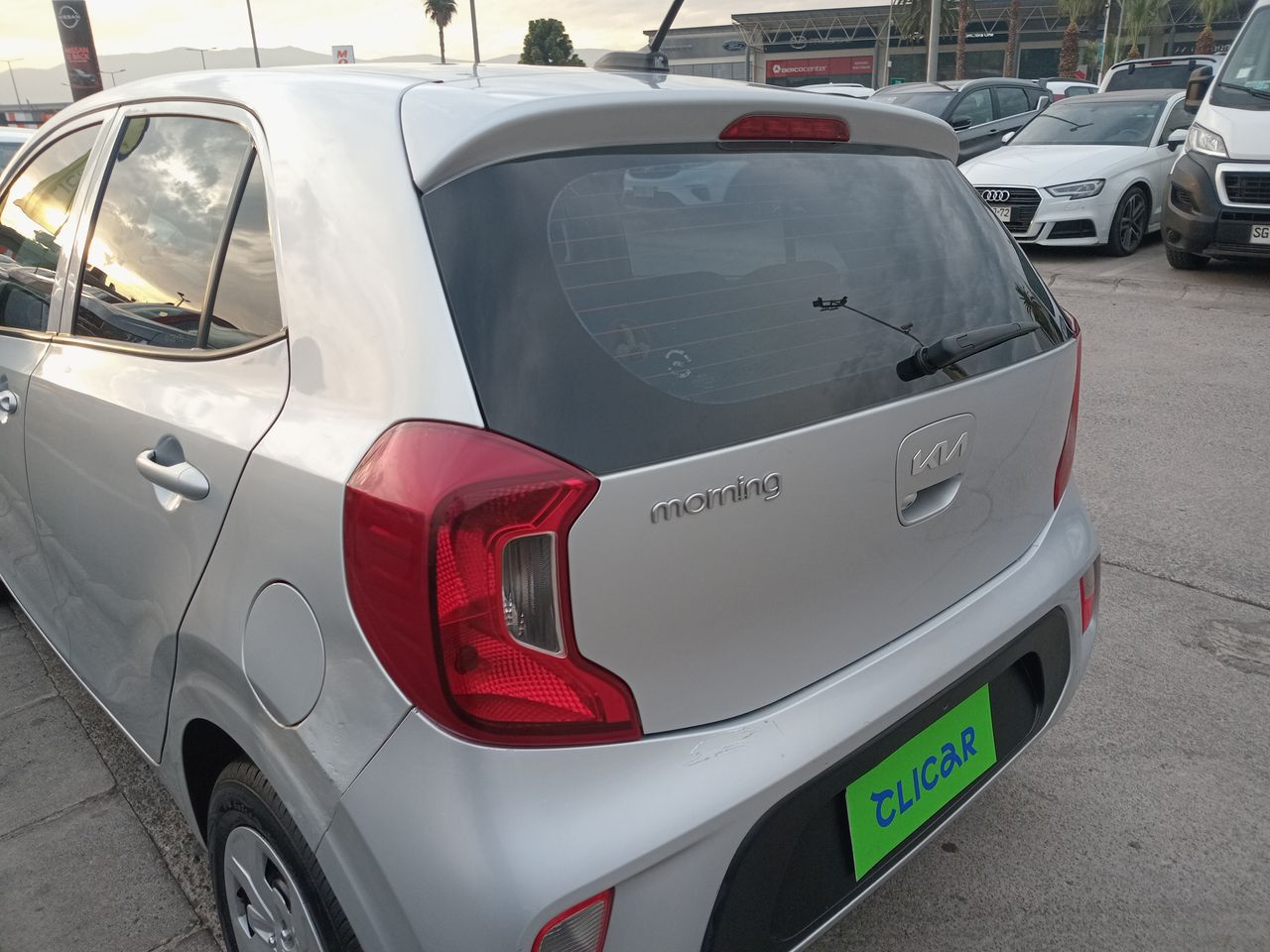 KIA - 10