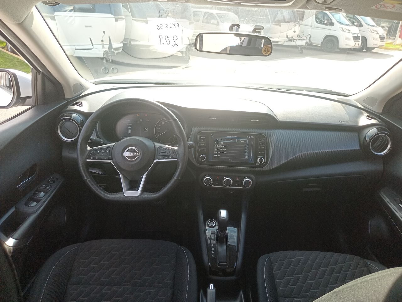 NISSAN - 32