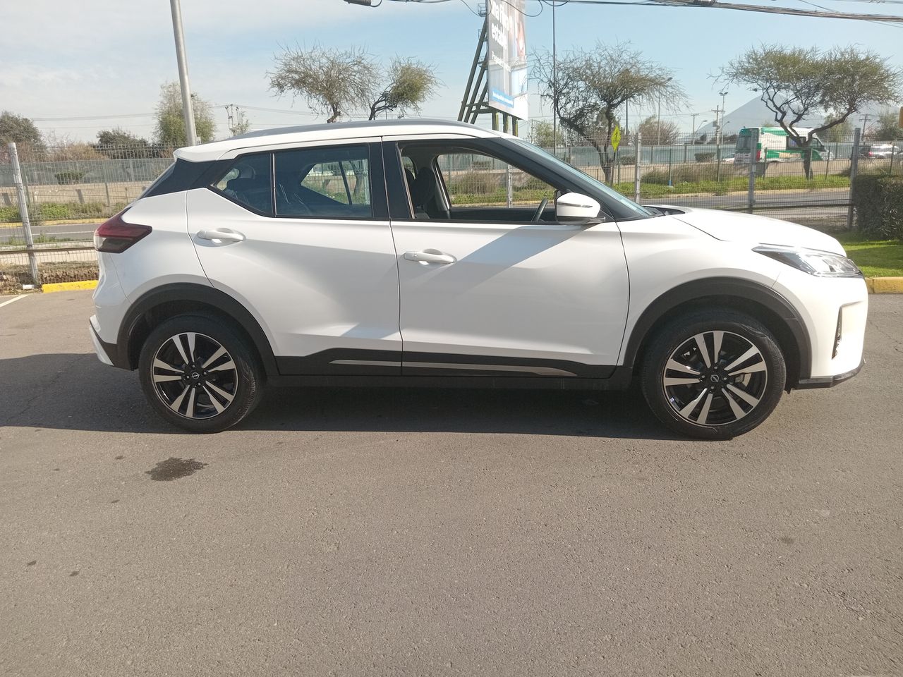 NISSAN - 8