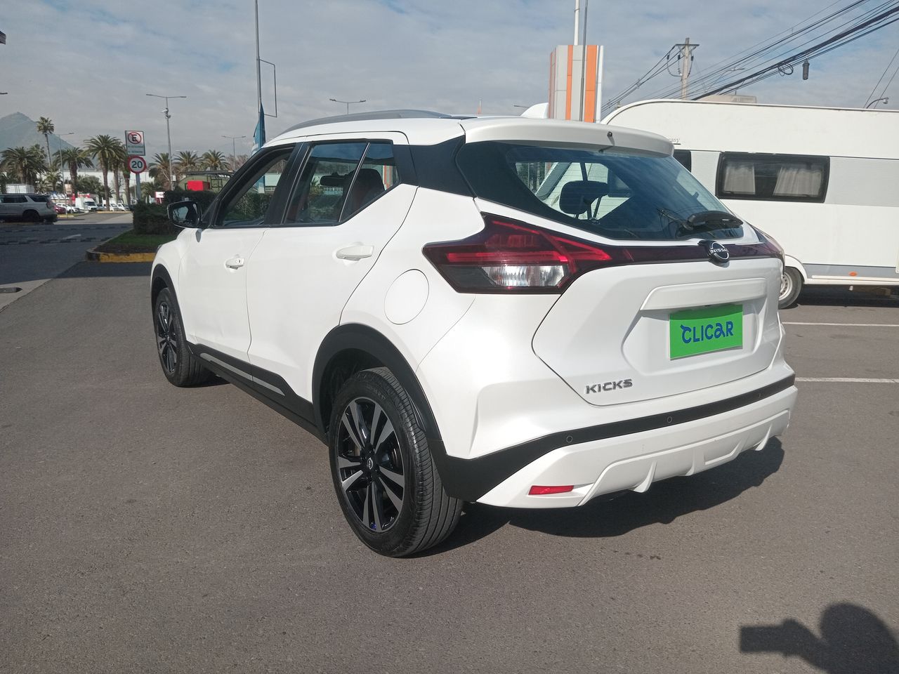 NISSAN - 5