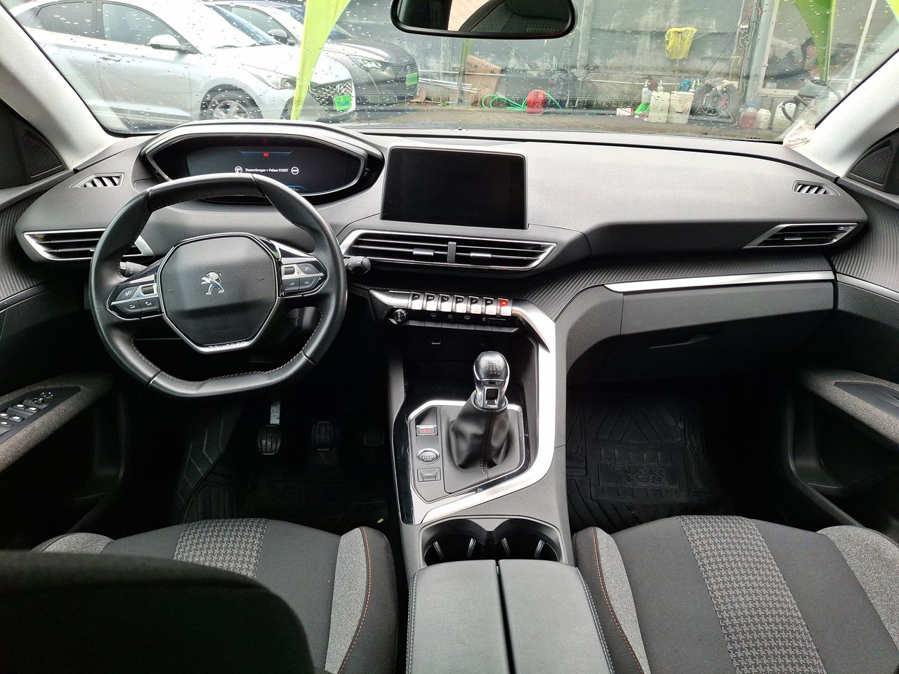 Land Rover Range Rover Evoque — foto 32 de 35