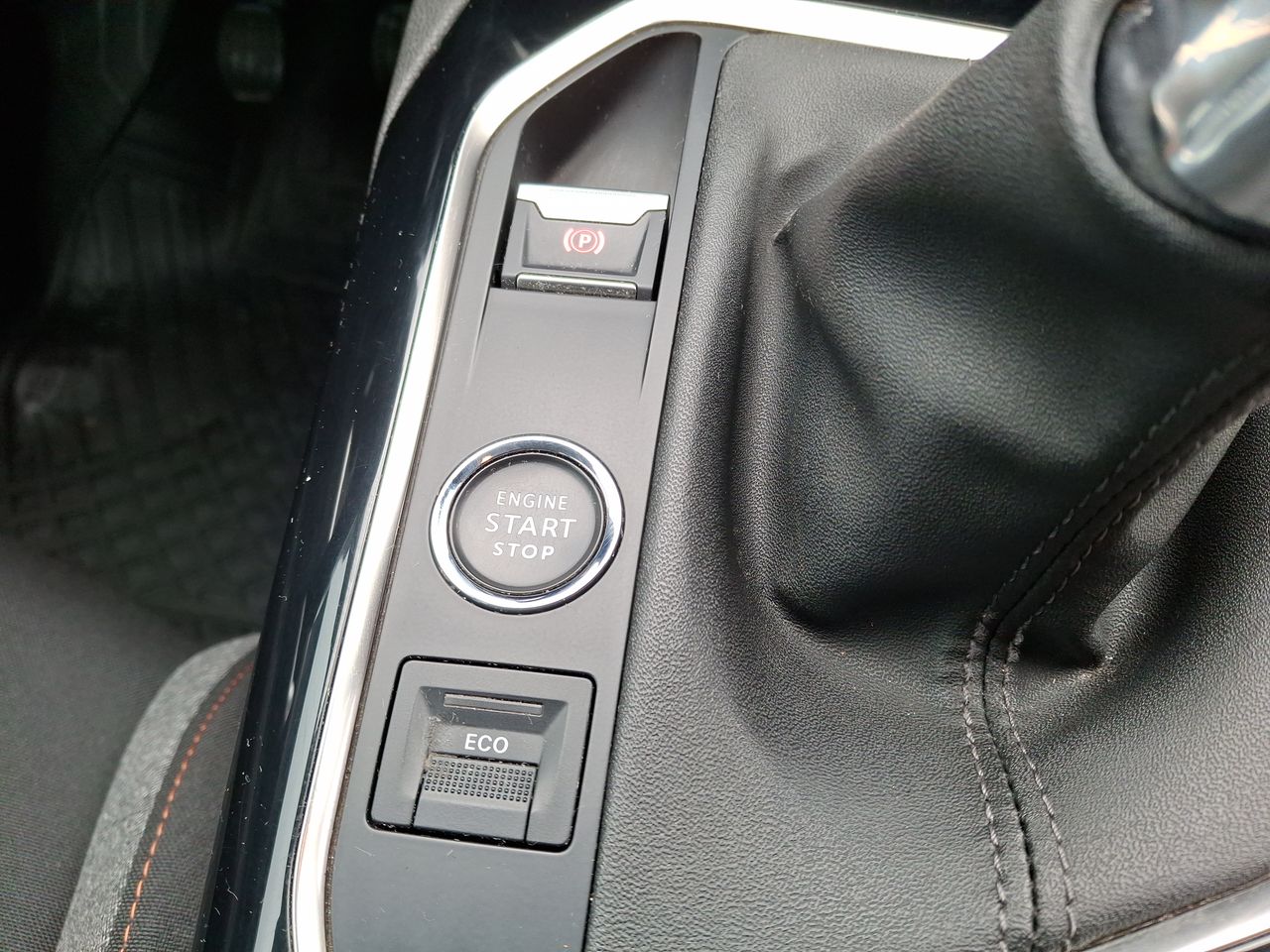 Land Rover Range Rover Evoque — foto 35 de 35