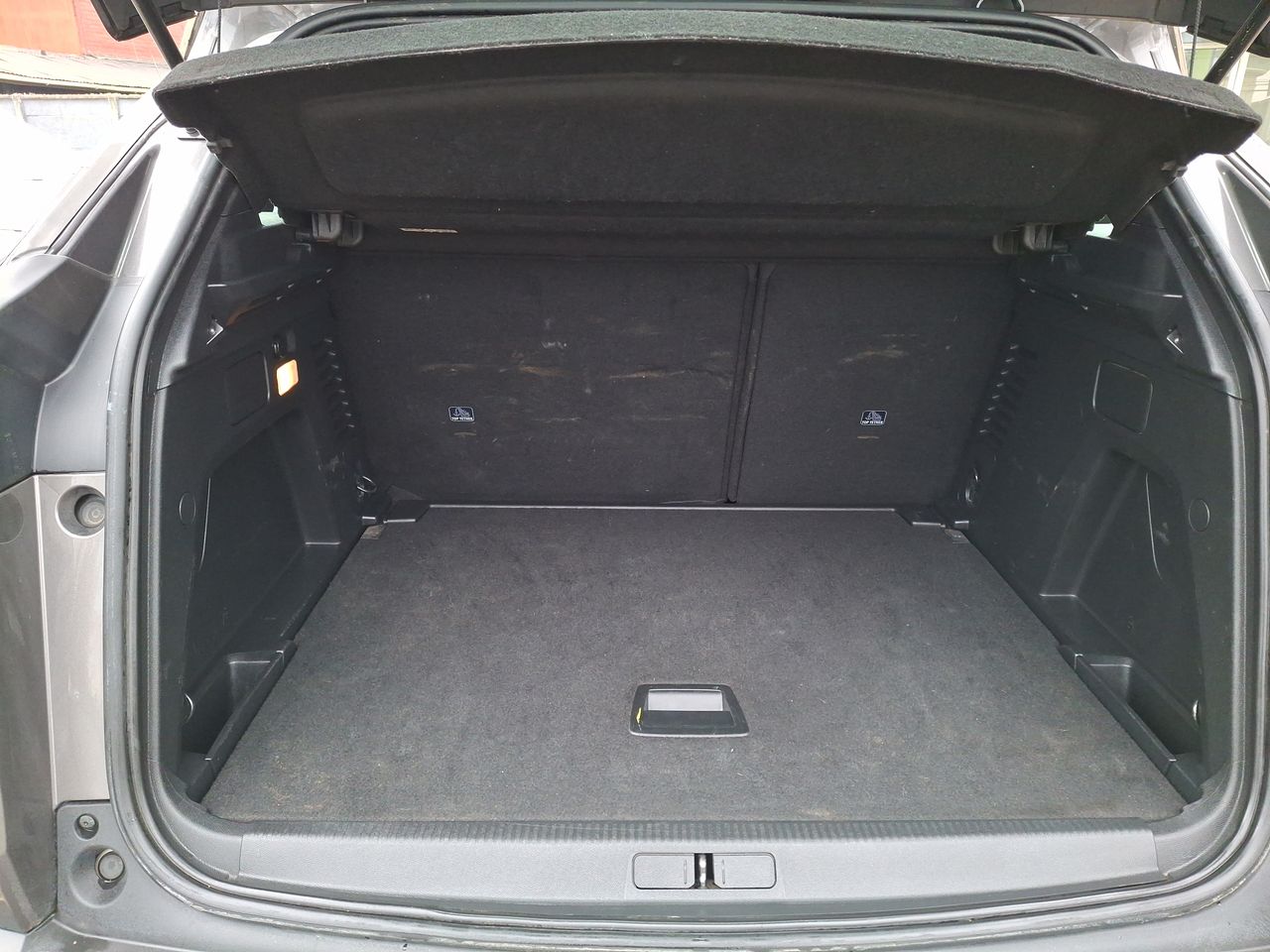 Land Rover Range Rover Evoque — foto 21 de 35