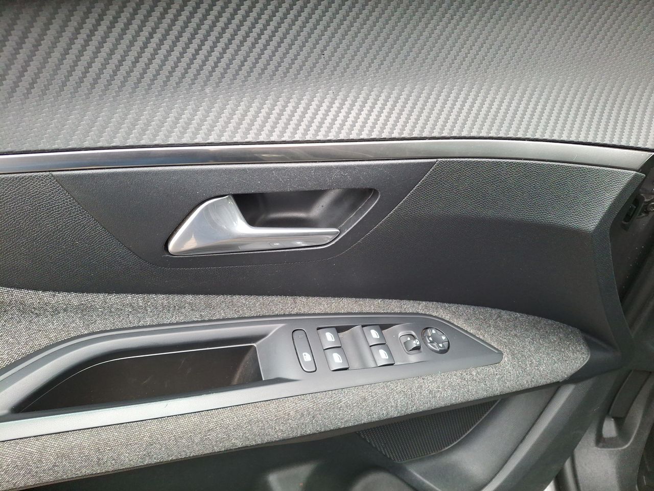 Land Rover Range Rover Evoque — foto 22 de 35
