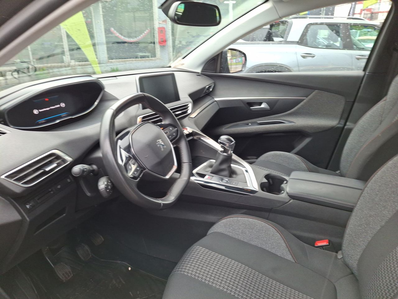 Land Rover Range Rover Evoque — foto 11 de 35