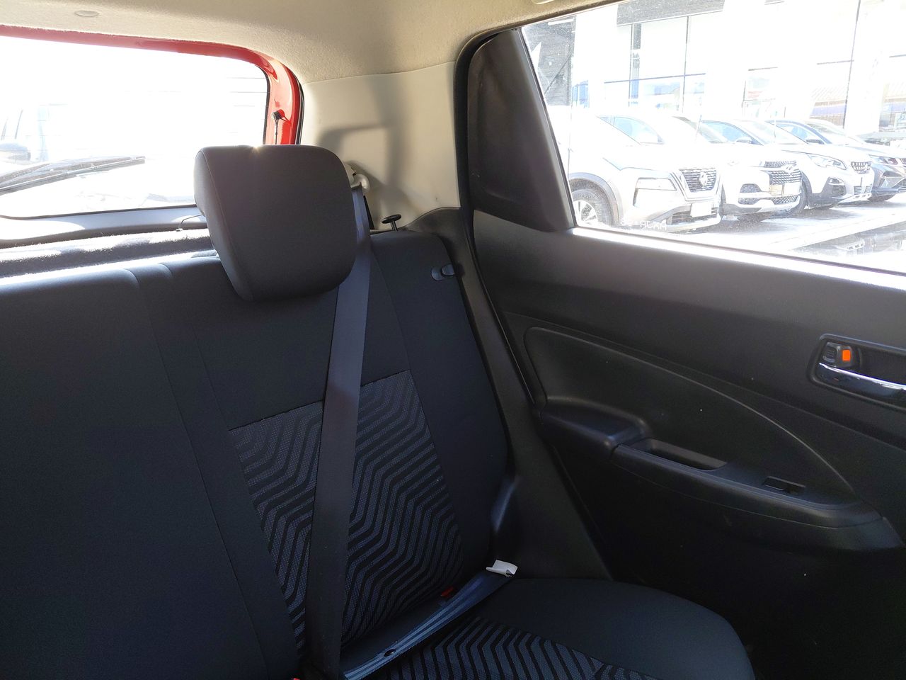 BMW 118I — foto 7 de 25