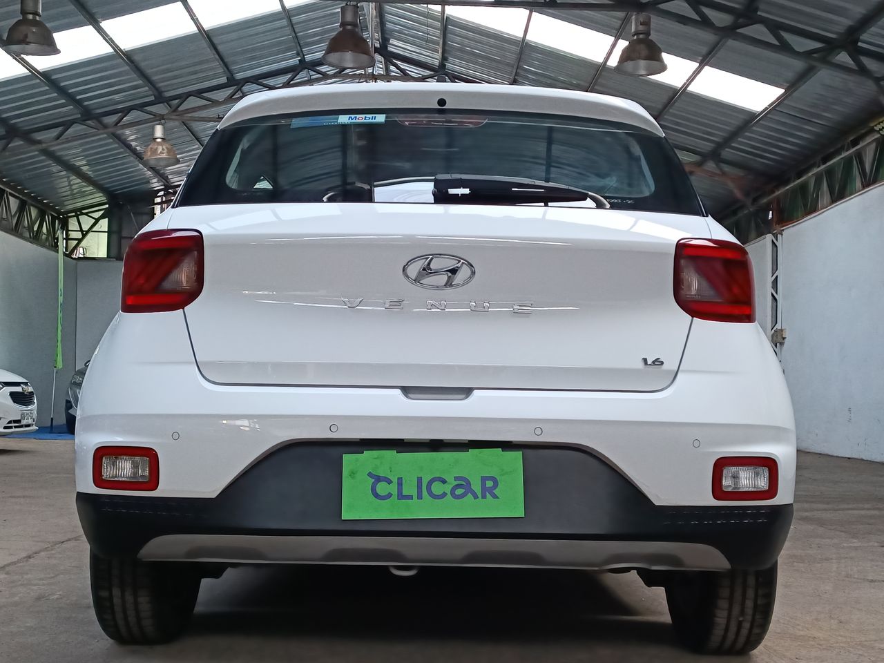 HYUNDAI - 6