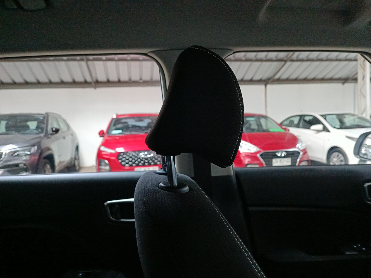 HYUNDAI - 15