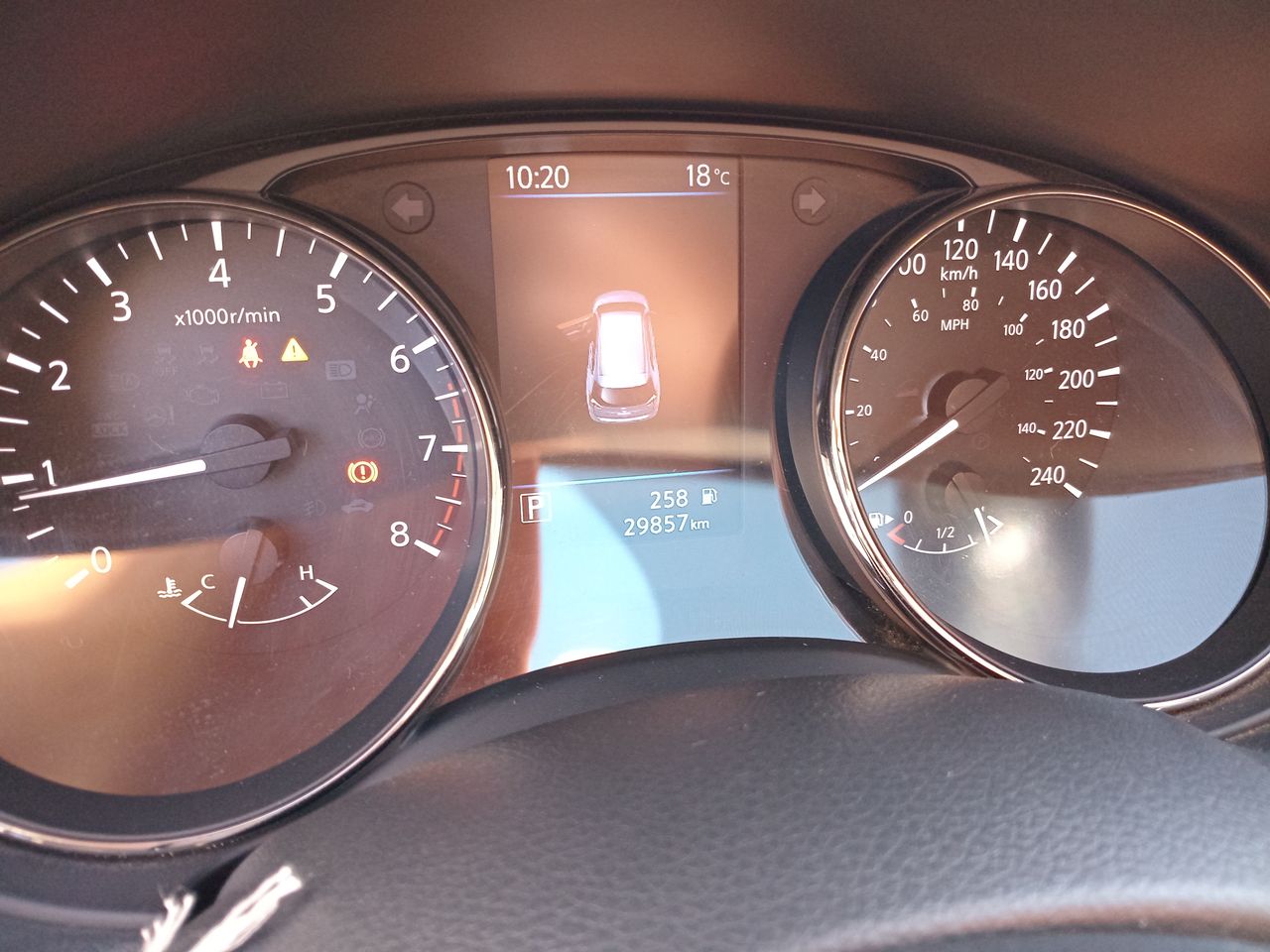 NISSAN - 25