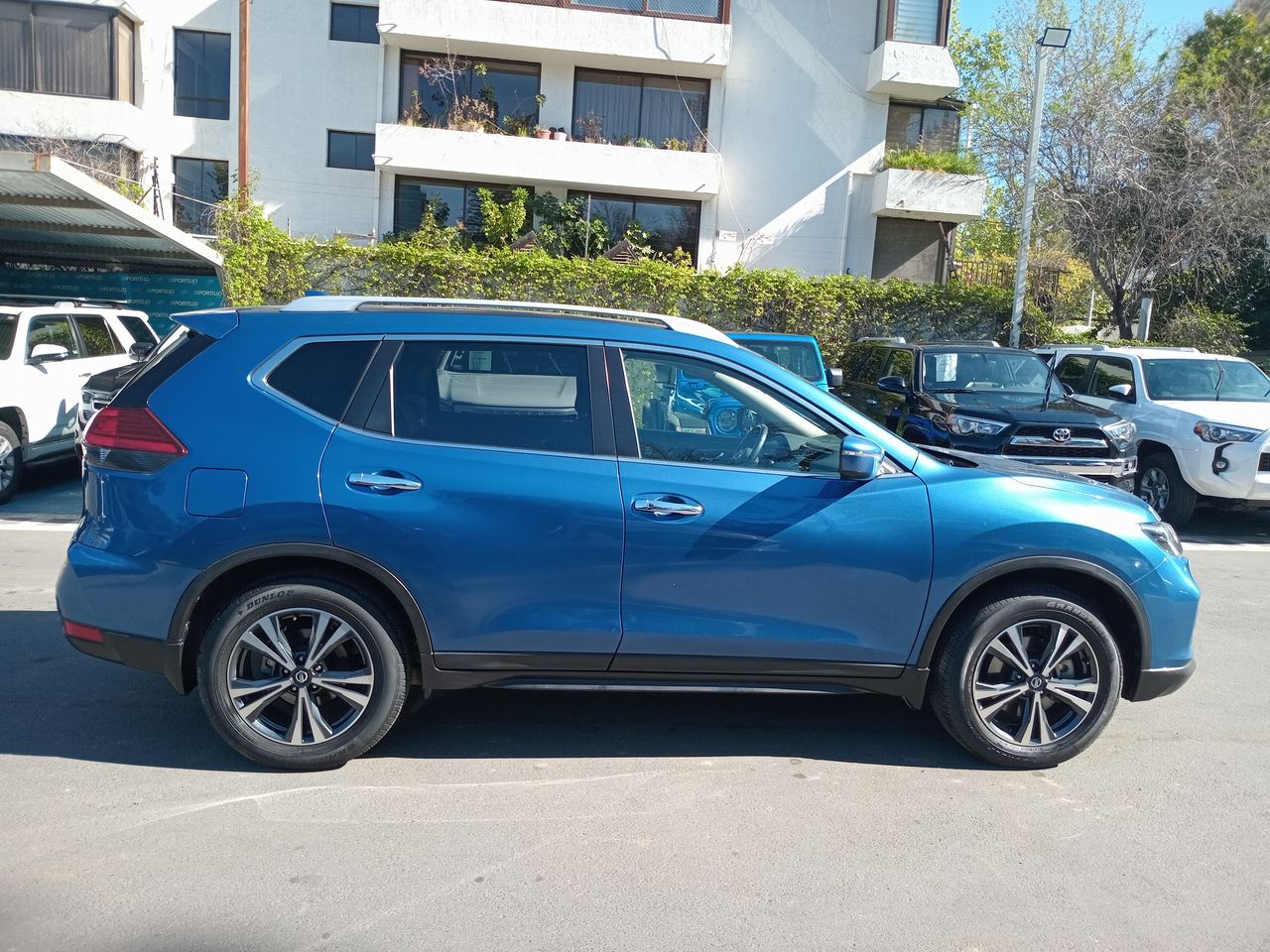 NISSAN - 8