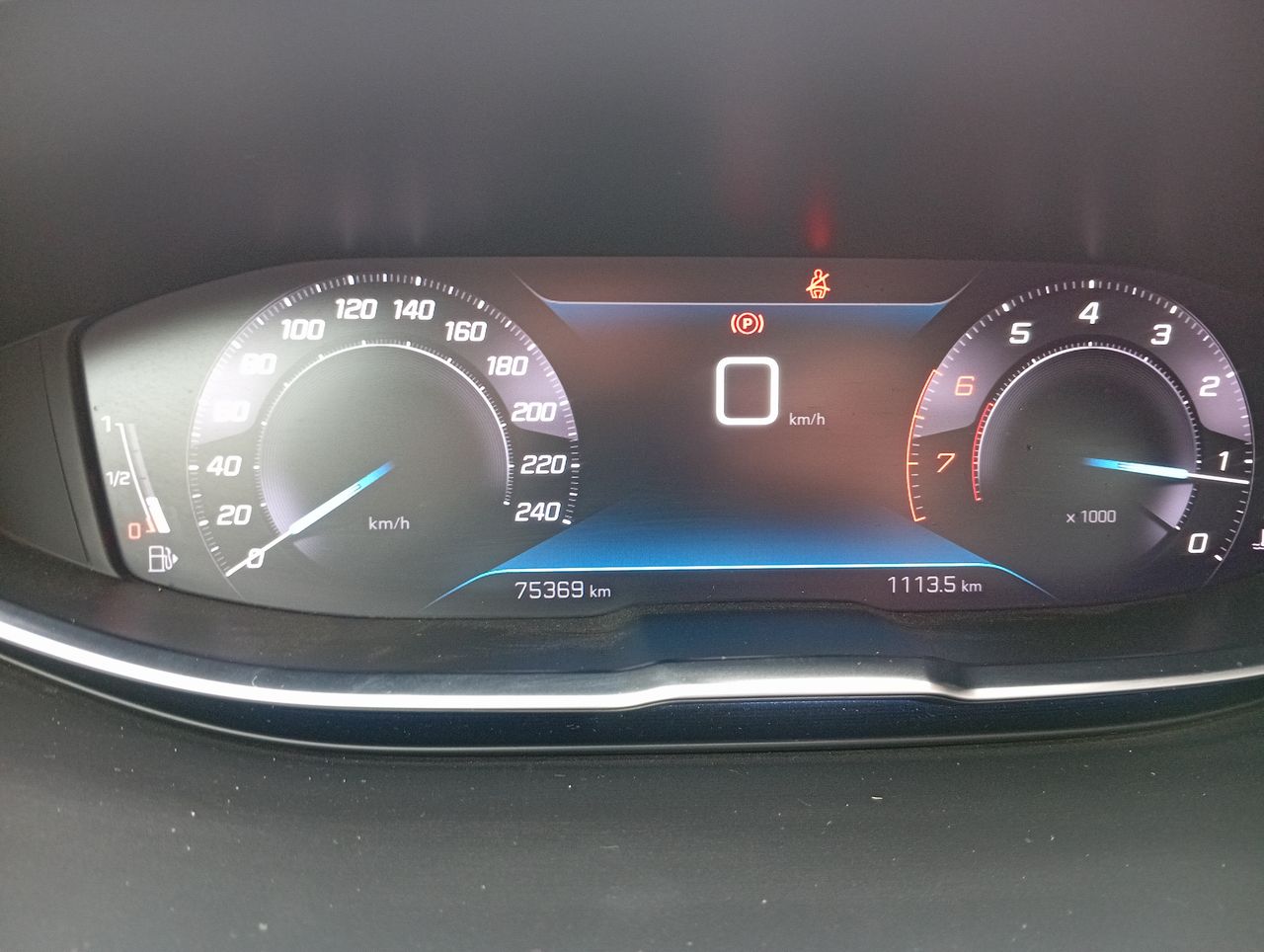Peugeot 3008 — foto 26 de 34