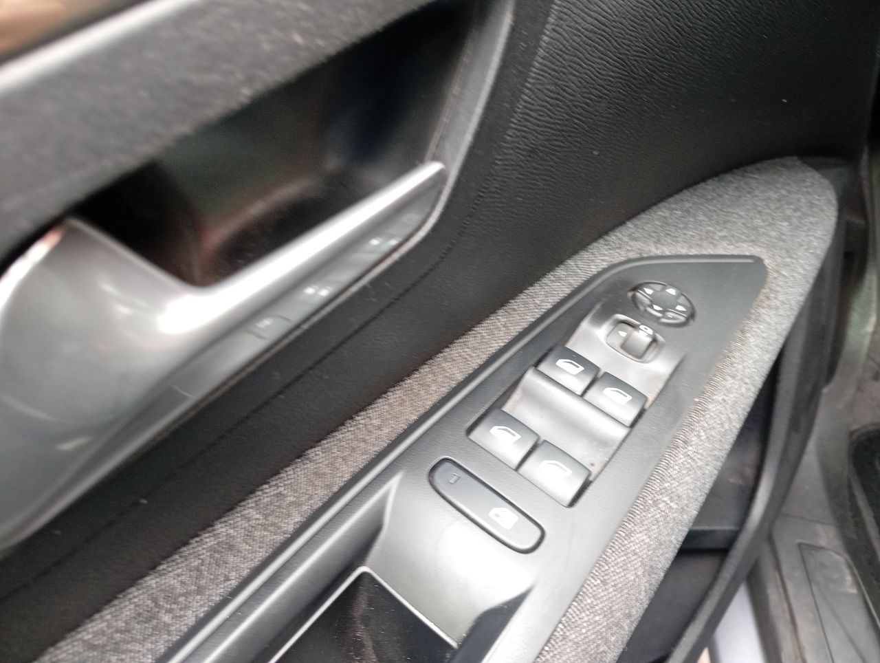 Peugeot 3008 — foto 21 de 34