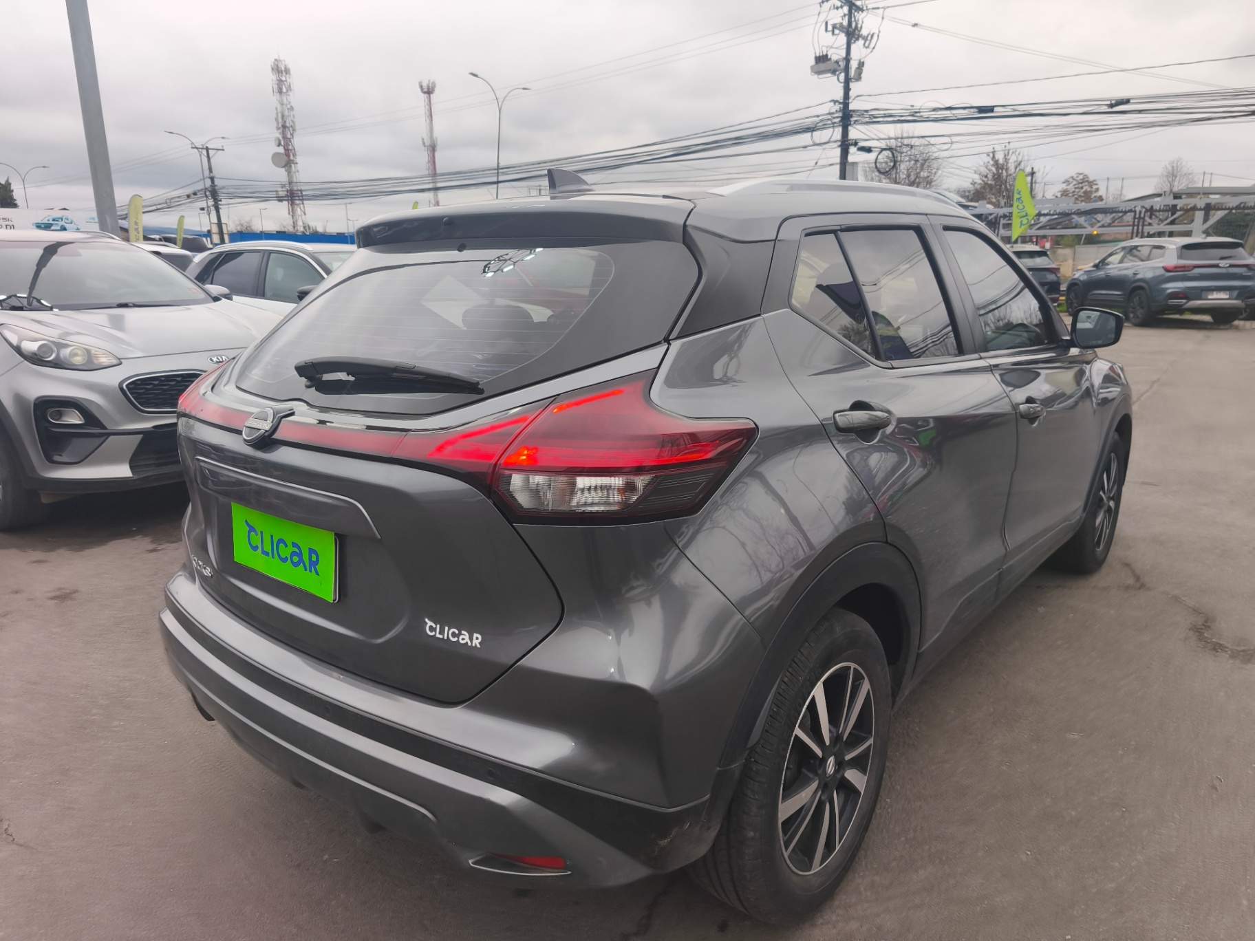 NISSAN - 4