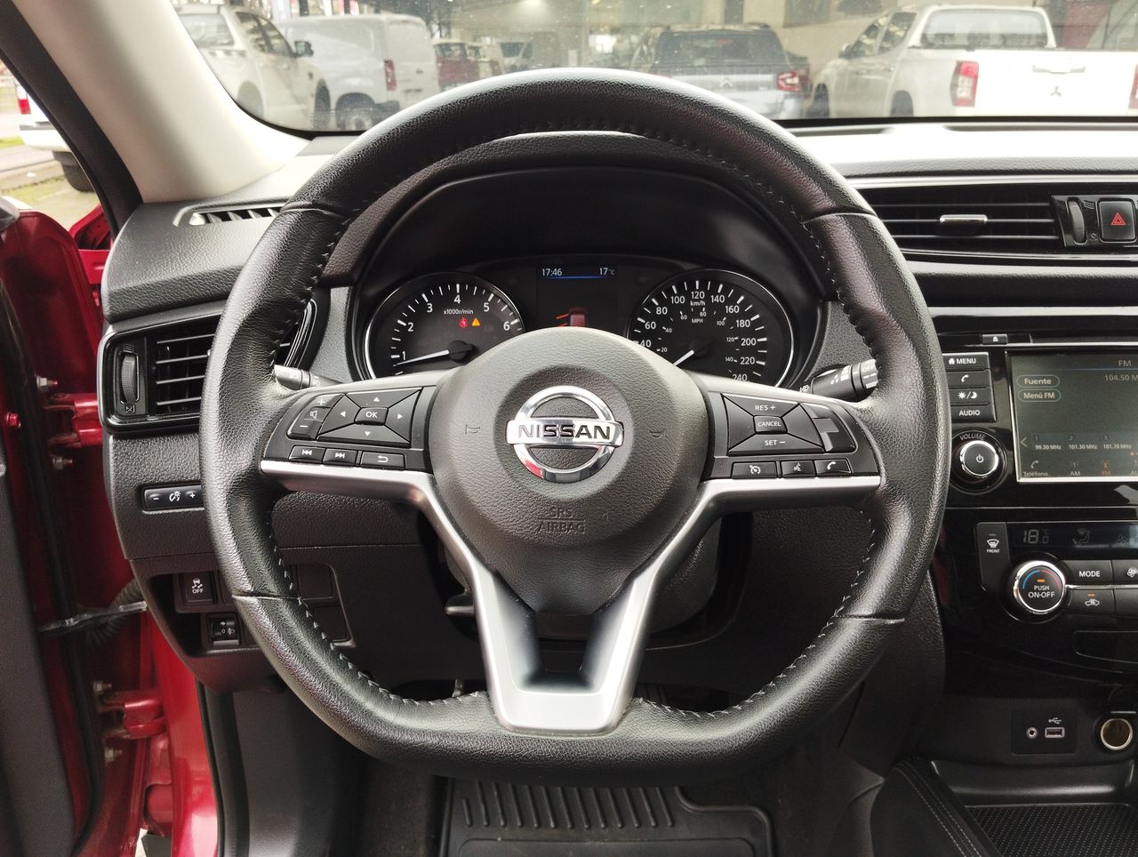NISSAN - 25