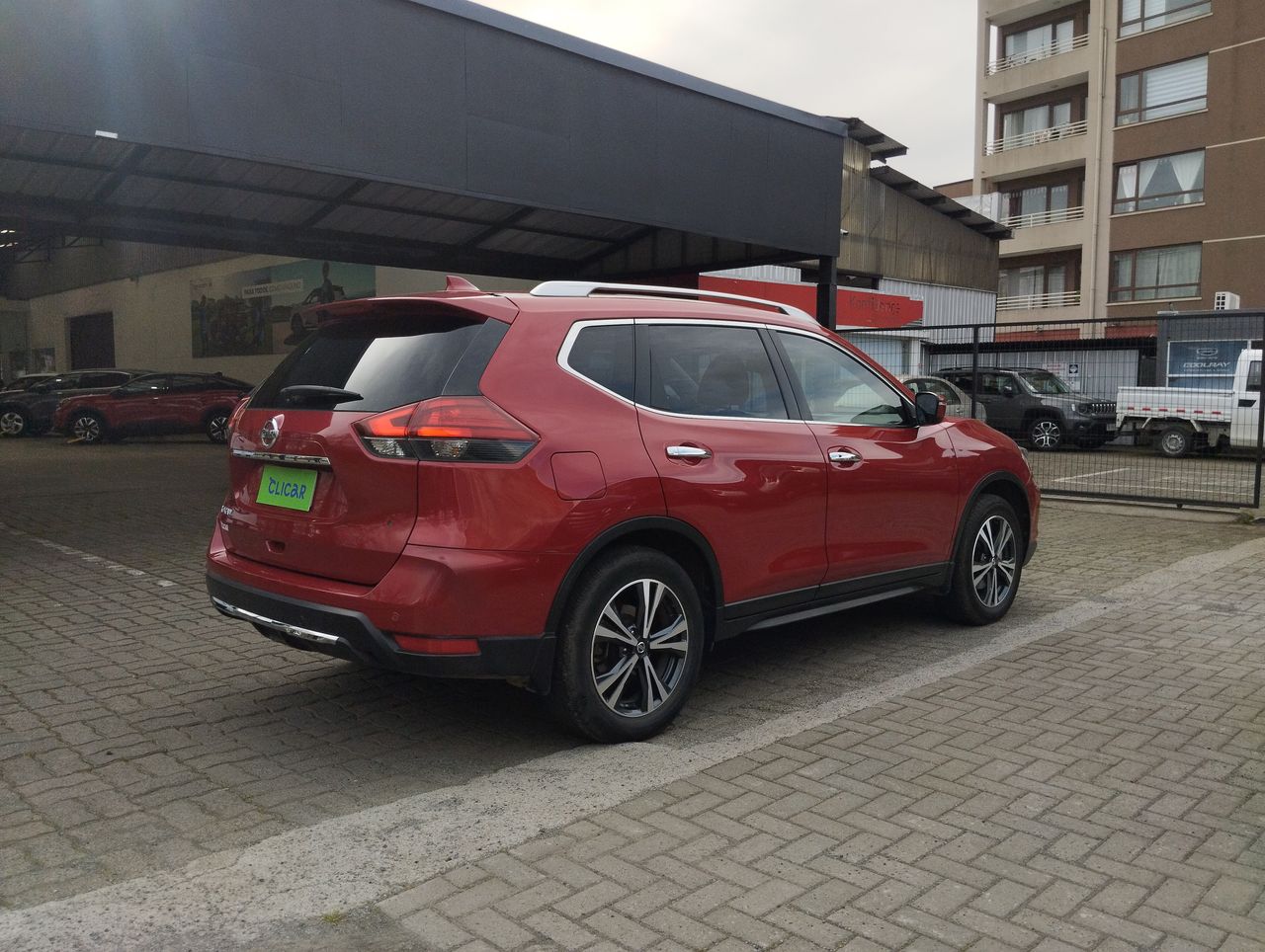 NISSAN - 2