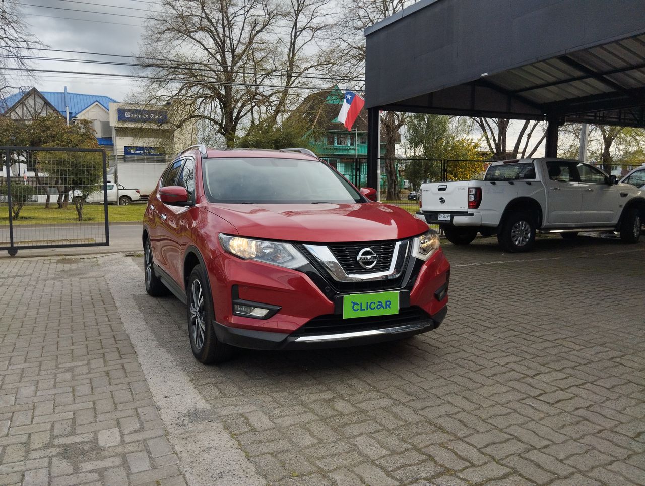 NISSAN - 4