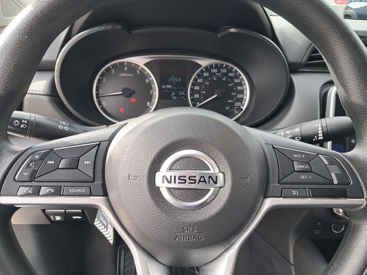 NISSAN - 17