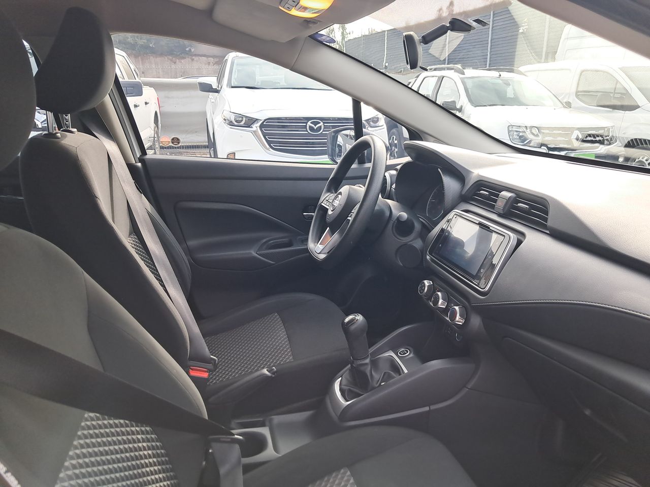 NISSAN - 8