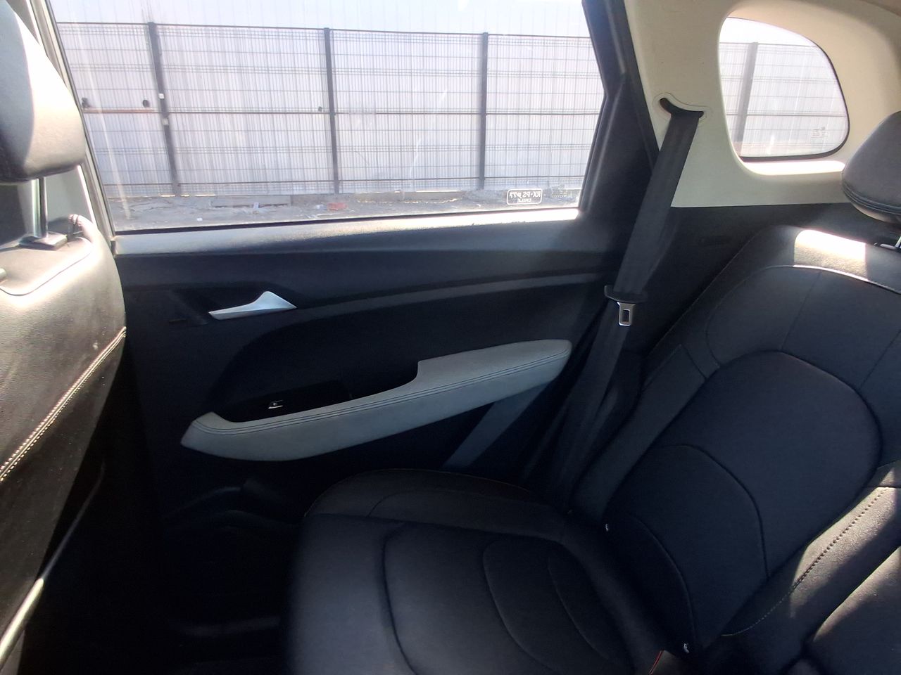 Chevrolet Captiva — foto 13 de 32