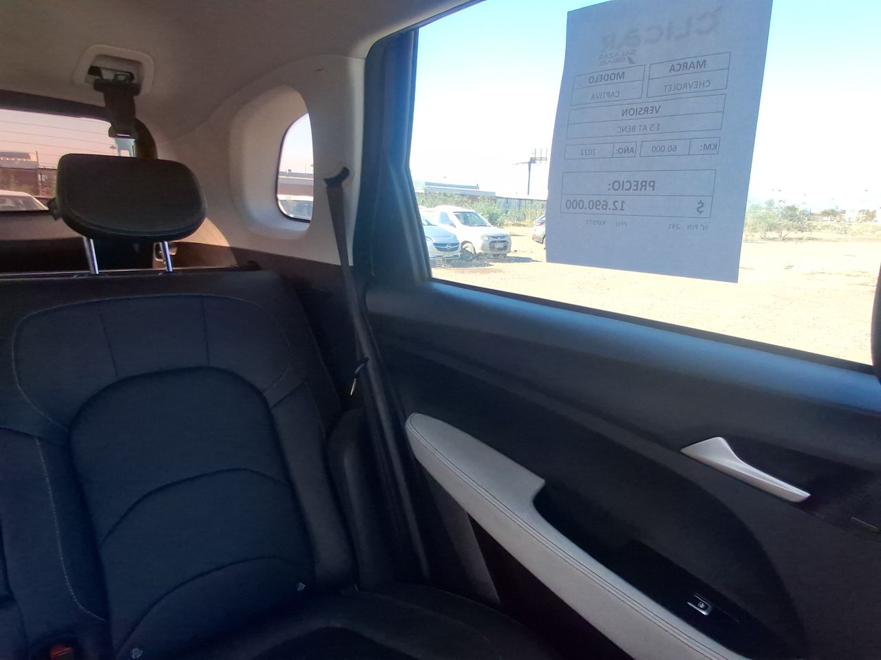Chevrolet Captiva — foto 15 de 32