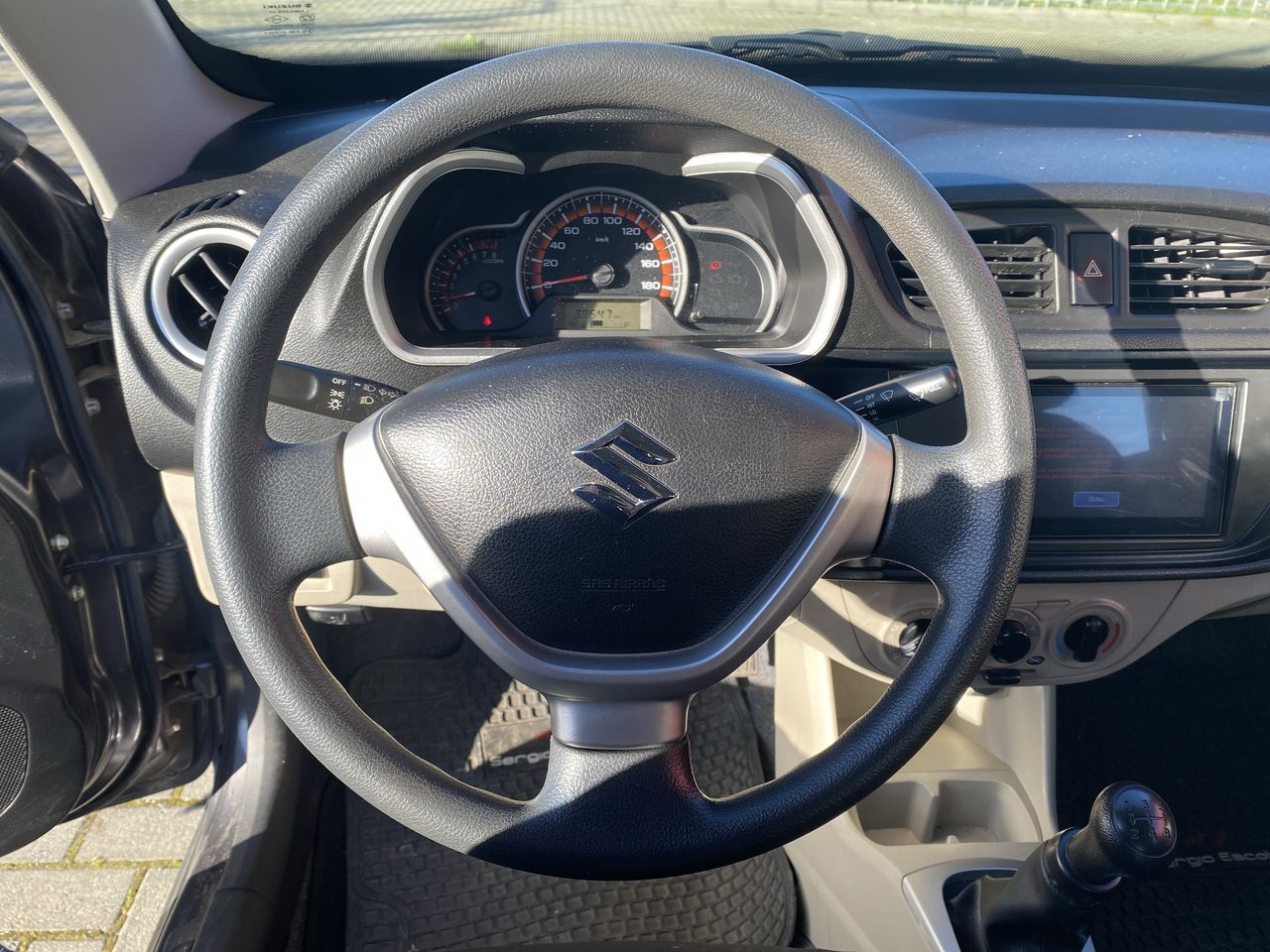 SUZUKI - 23