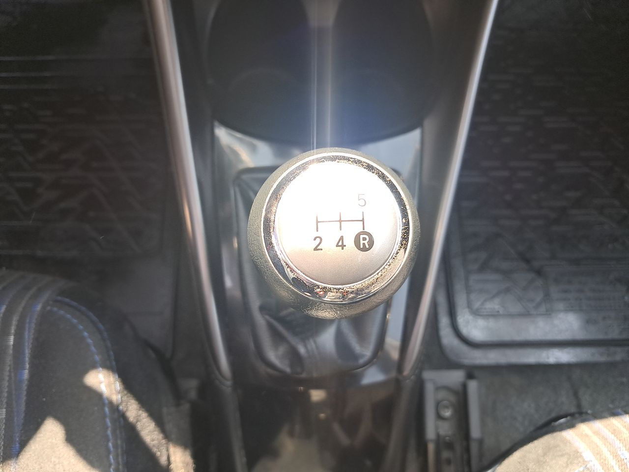 TOYOTA - 30