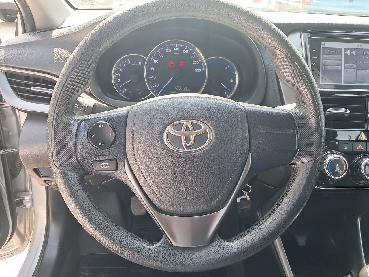 TOYOTA - 24