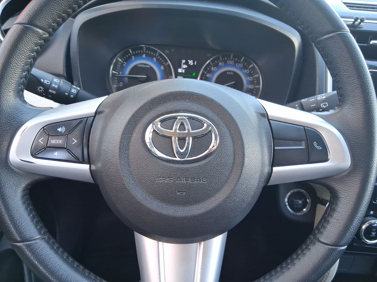 TOYOTA - 22