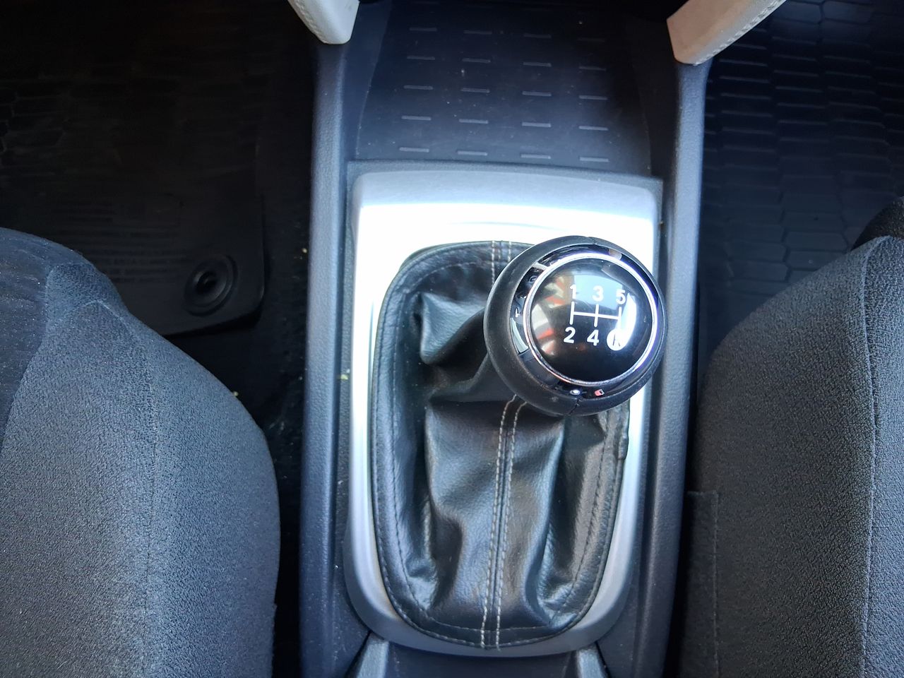 TOYOTA - 27