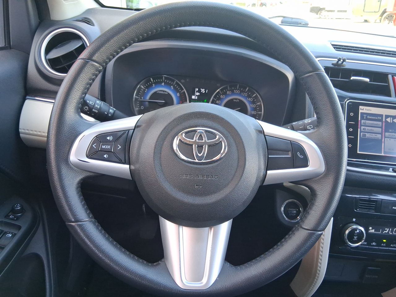 TOYOTA - 21