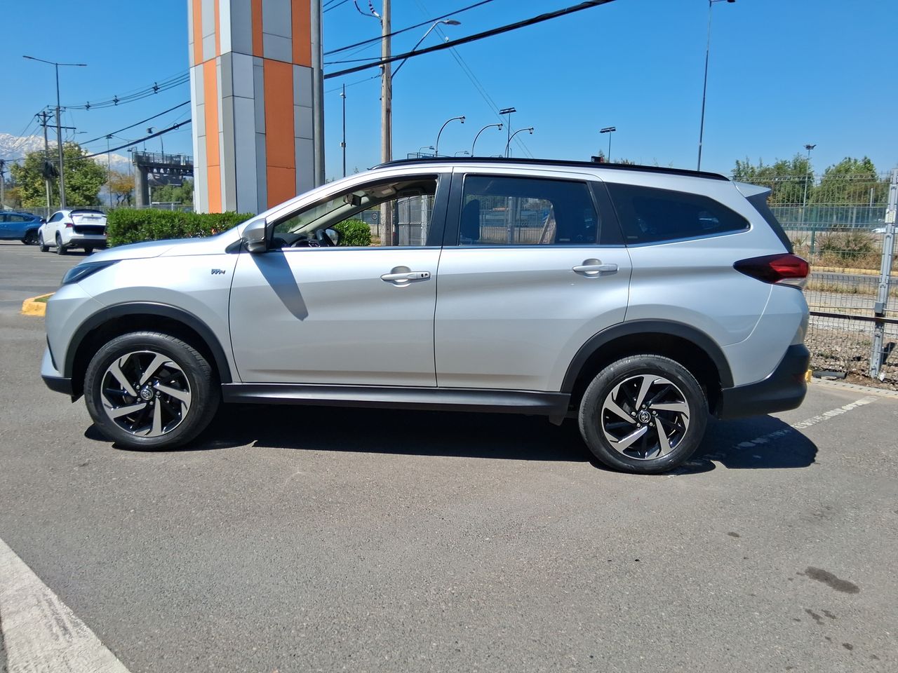 TOYOTA - 3
