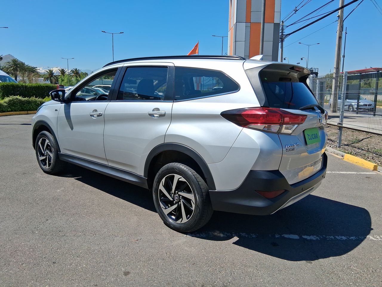 TOYOTA - 4