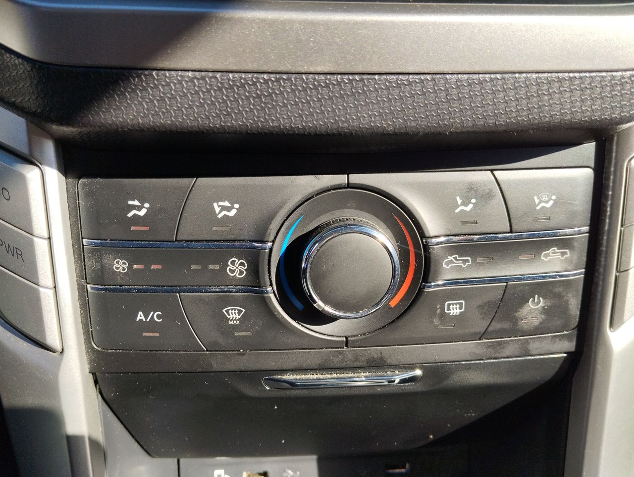 MAXUS - 30
