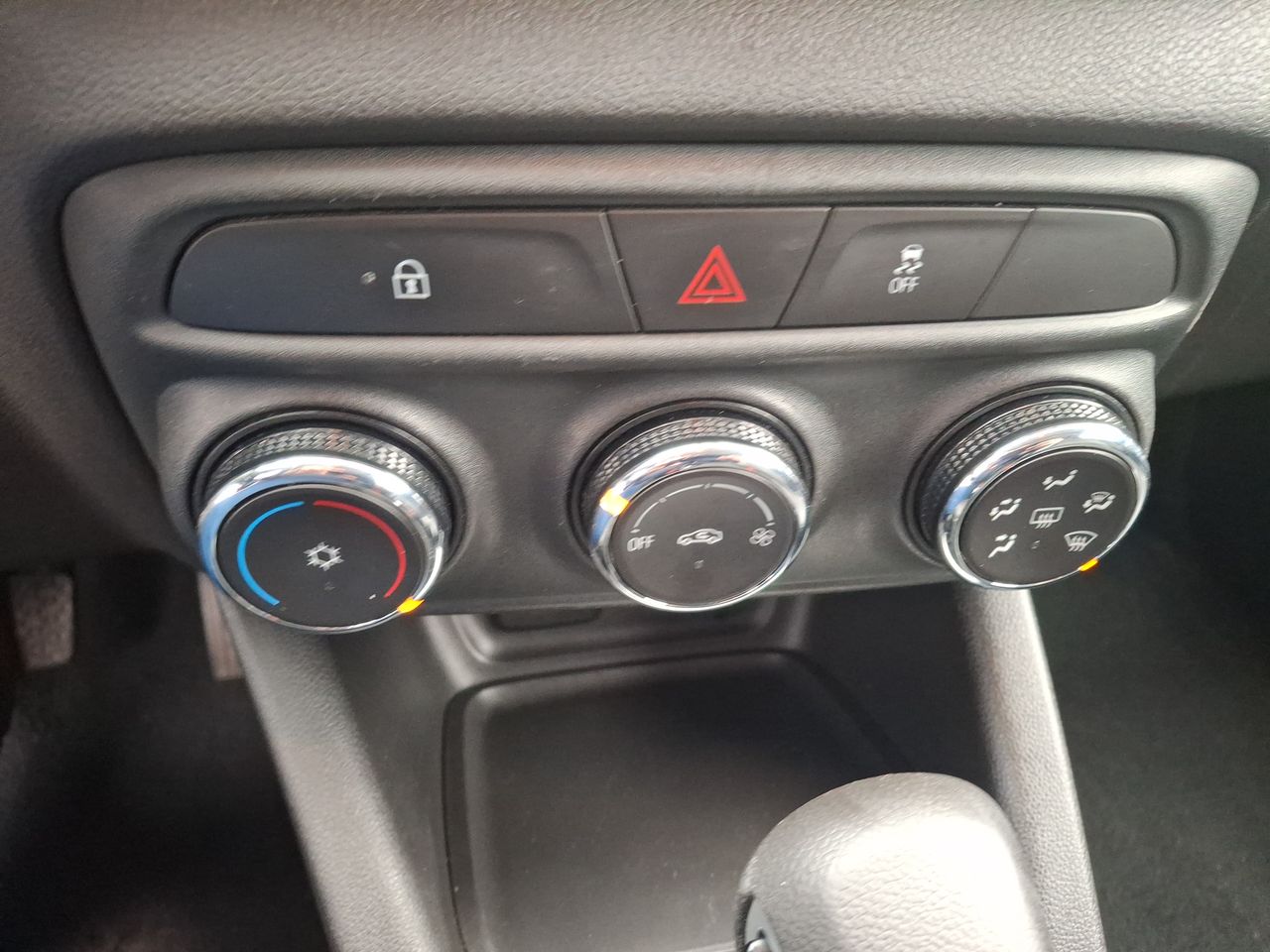 Chevrolet Tracker — foto 31 de 36