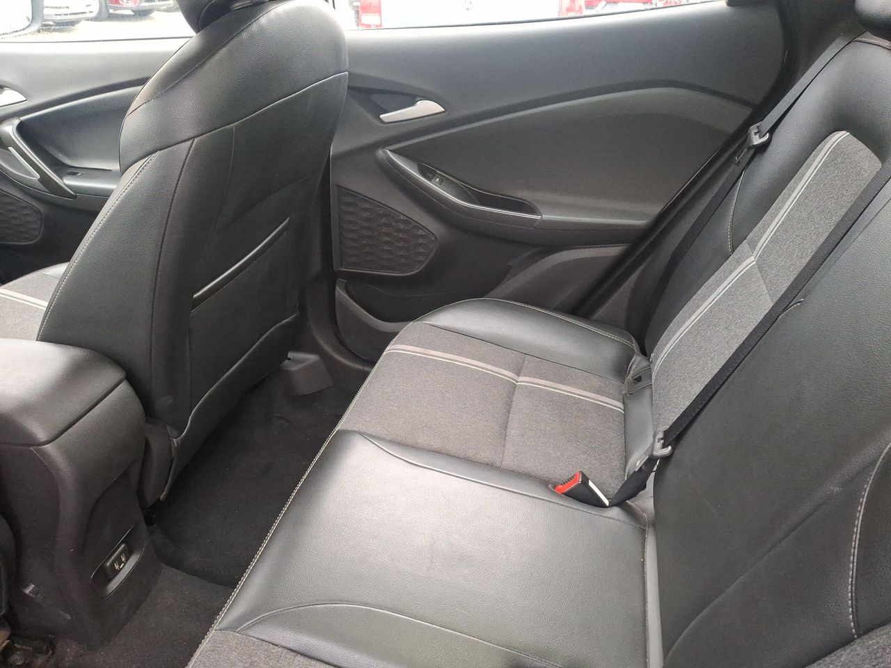 Chevrolet Tracker — foto 11 de 36