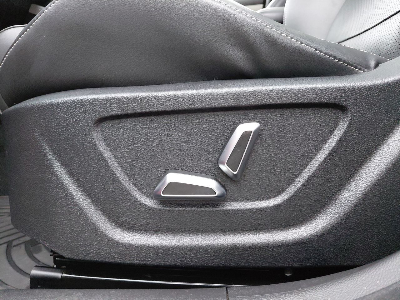 GEELY - 14
