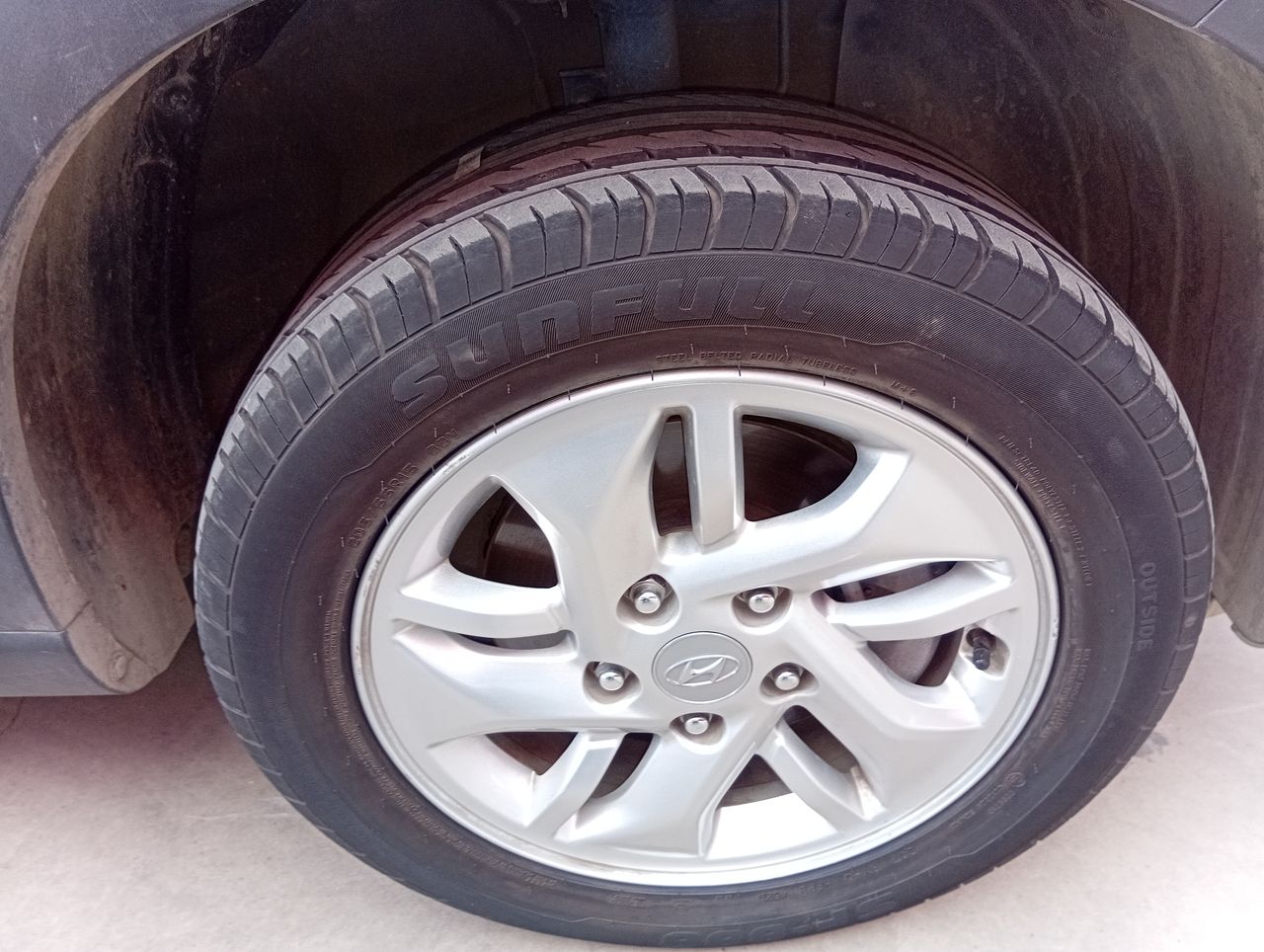 HYUNDAI - 15