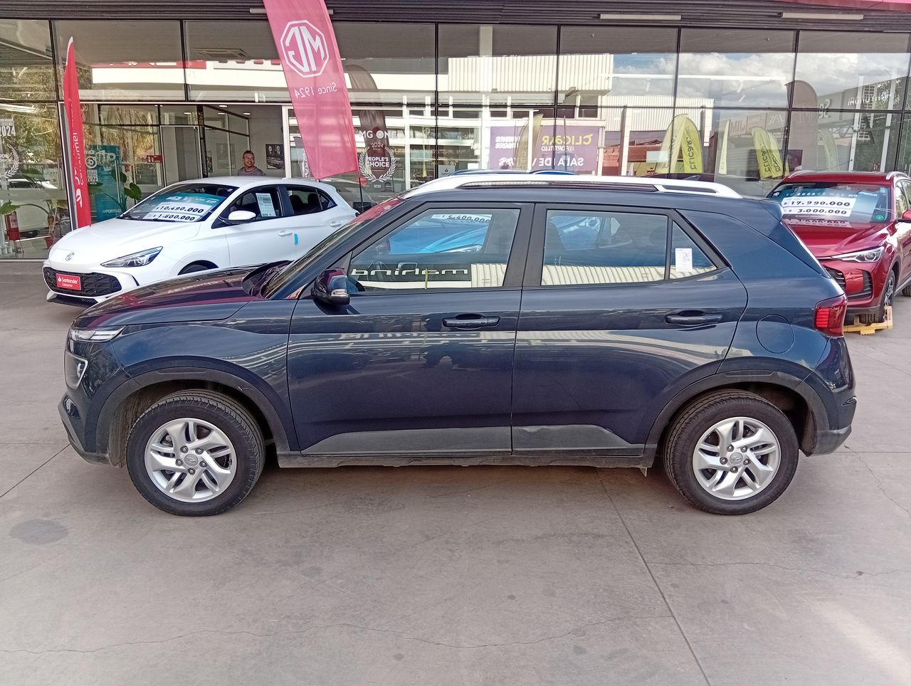 HYUNDAI - 4