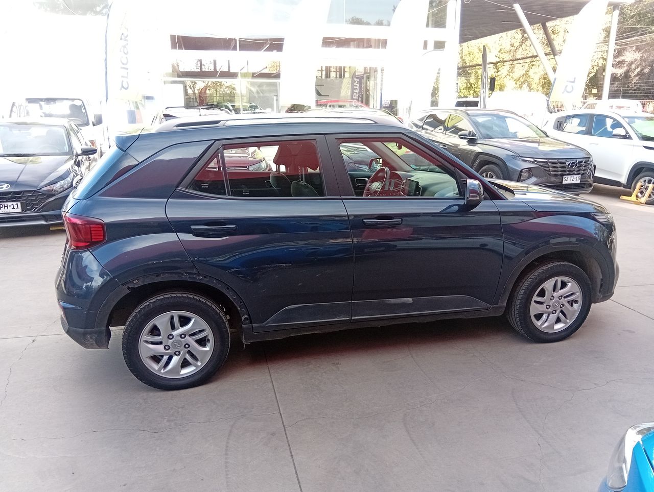 HYUNDAI - 8