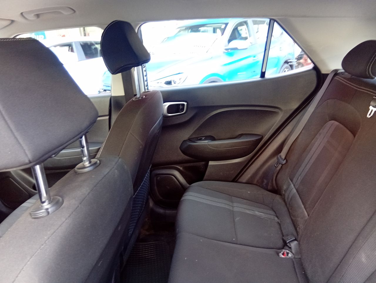 HYUNDAI - 13