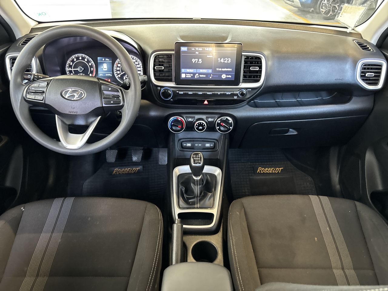 HYUNDAI - 29